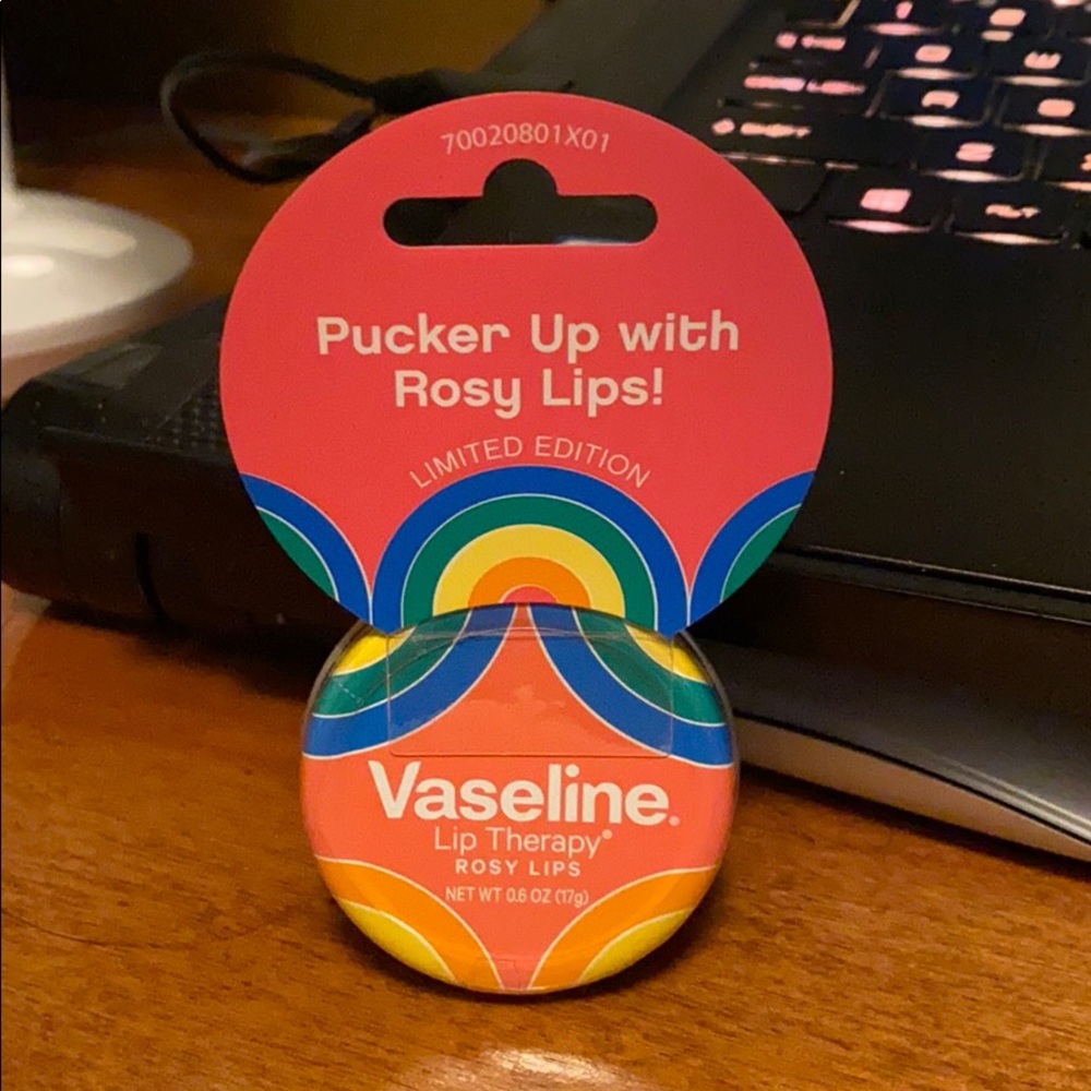 Limited Edition Vaseline Rosy Lips Therapy